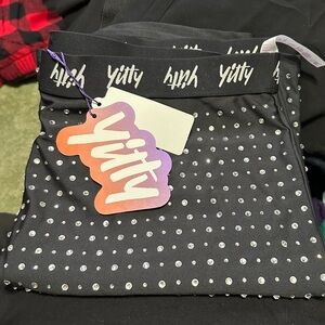 YITTY-VERSARY Major Label Smoothing High Waist Short in BLACK